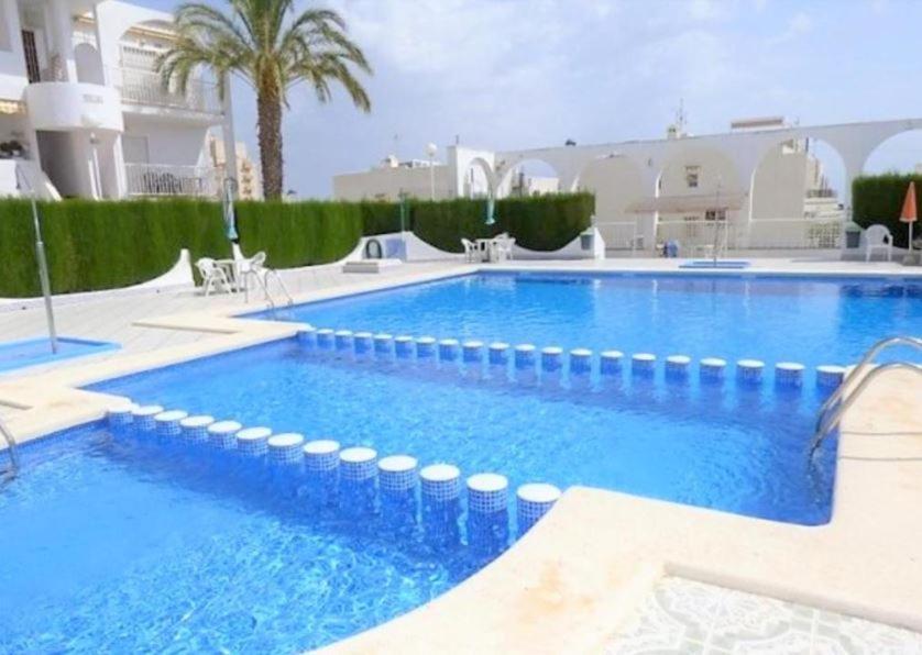 Apartment With Pool, Sea Views & Balcony Less Than 10Min Walk To La Mata Beach! Torrevieja Kültér fotó
