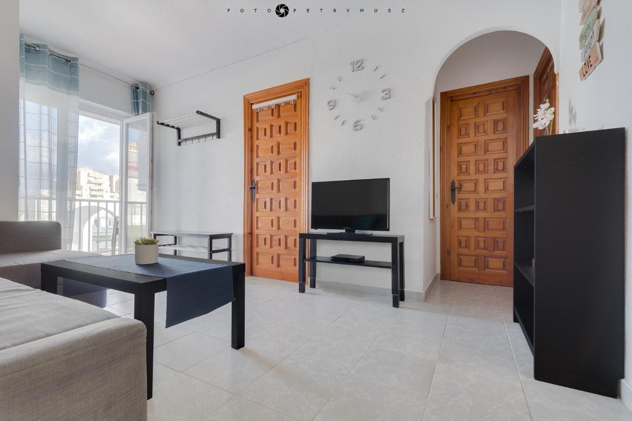 Apartment With Pool, Sea Views & Balcony Less Than 10Min Walk To La Mata Beach! Torrevieja Kültér fotó