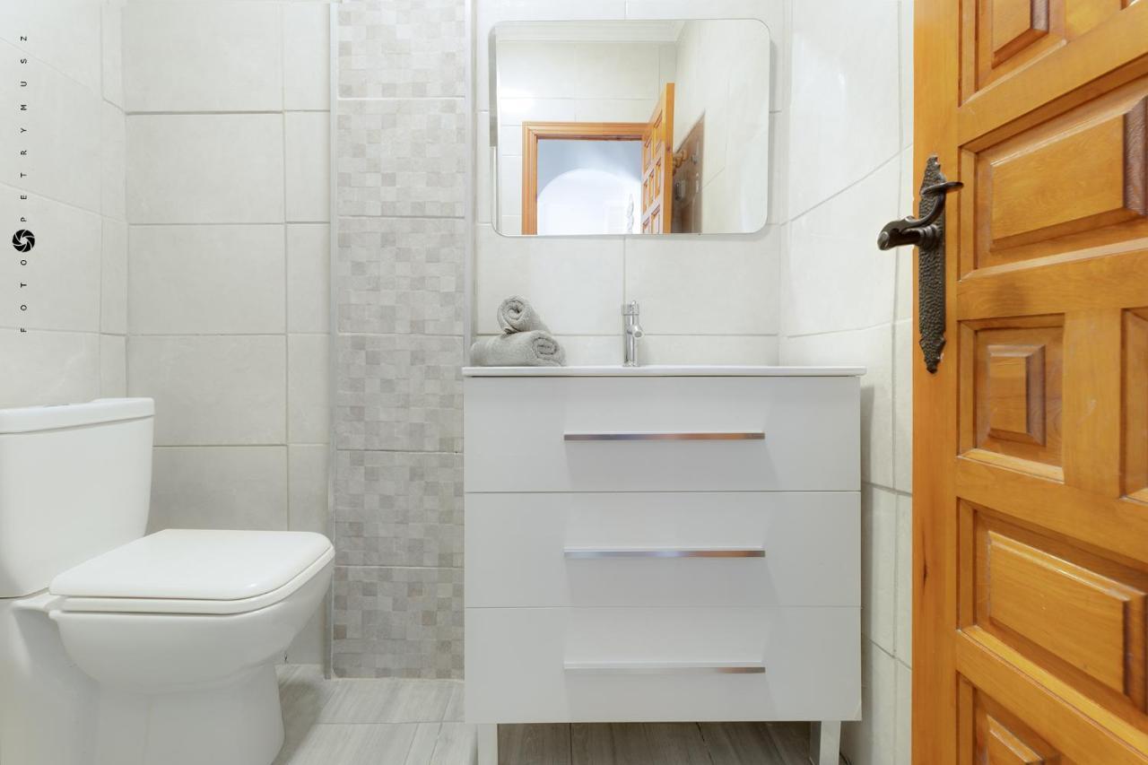 Apartment With Pool, Sea Views & Balcony Less Than 10Min Walk To La Mata Beach! Torrevieja Kültér fotó